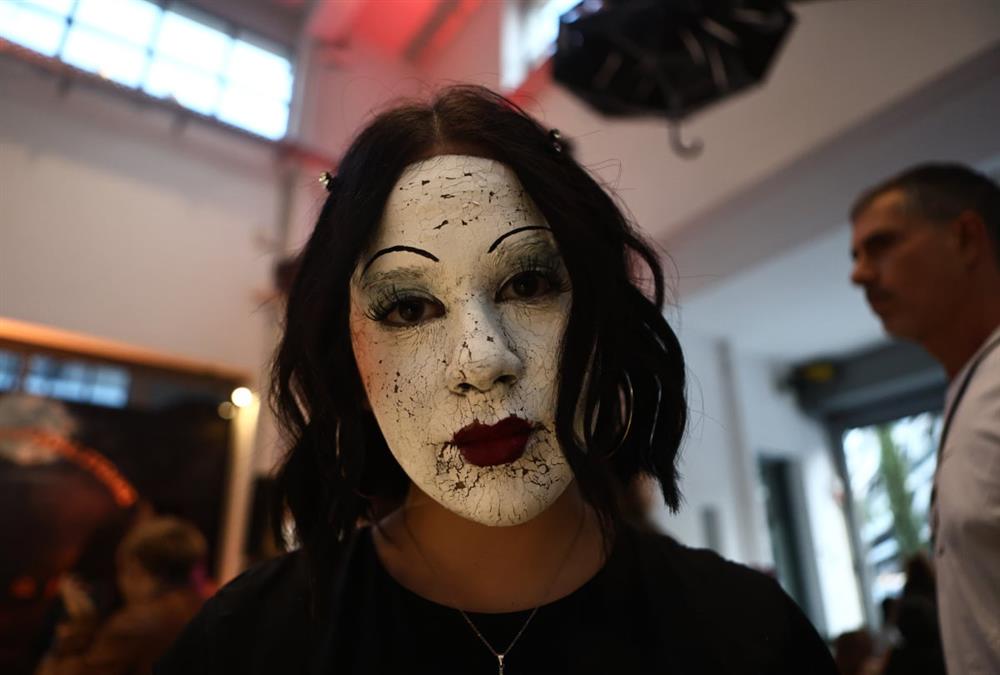 Halloween: Μάγισσες, ζόμπι και ο Φρέντι Κρούγκερ «τρόμαξαν» την Κυψέλη