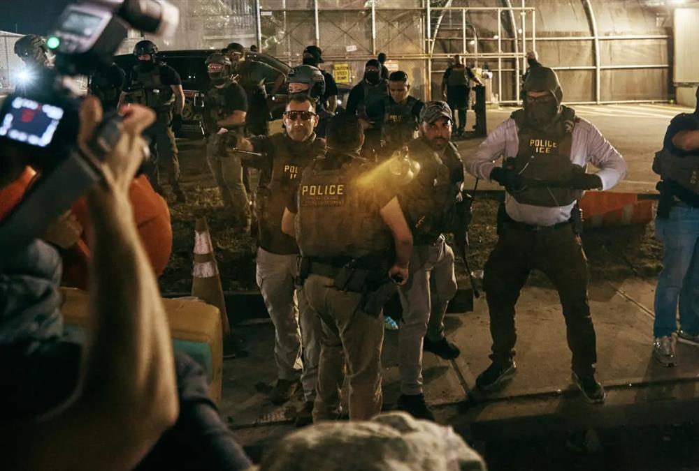 Νέος κύκλος οργής στο Νιου Τζέρσεϊ κατά του ICE - Άγρια συμπλοκή διαδηλωτών με πράκτορες