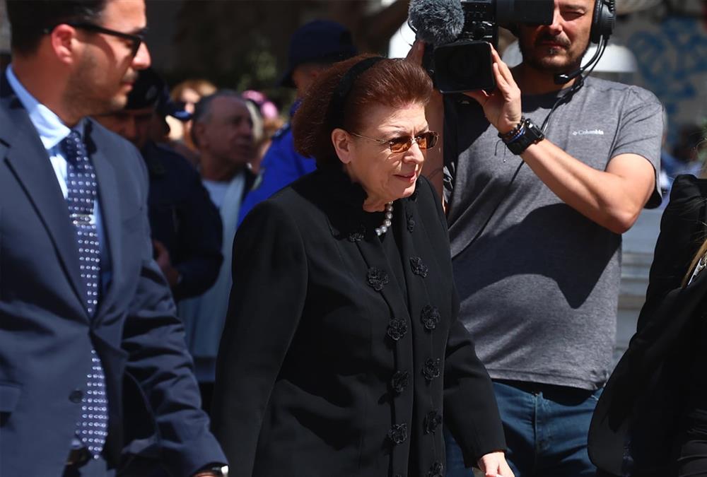 Το τελευταίο αντίο στην τεράστια Μαρινέλλα