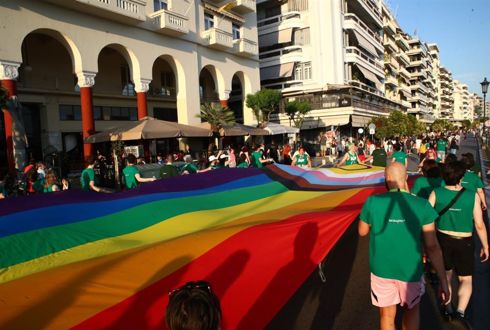 14ο Thessaloniki Pride: Πλημμύρισε με χρώματα και μηνύματα υπερηφάνειας η συμπρωτεύουσα