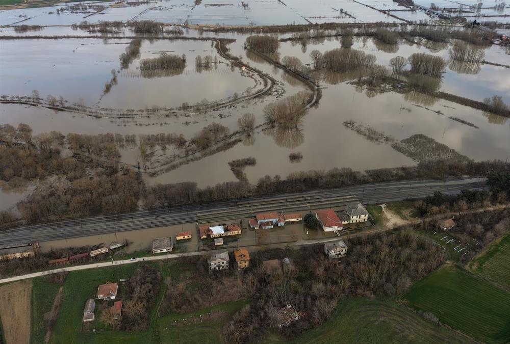 Αποκαρδιωτικές εικόνες από τον Έβρο: Τεράστια καταστροφή
