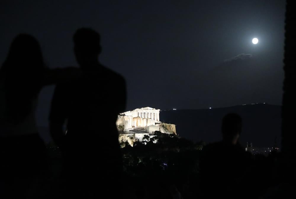 Πανσέληνος Αυγούστου 2026: Μαγευτικές εικόνες από το «Φεγγάρι του Οξύρρυγχου»