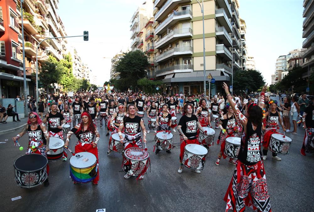 14ο Thessaloniki Pride: Πλημμύρισε με χρώματα και μηνύματα υπερηφάνειας η συμπρωτεύουσα