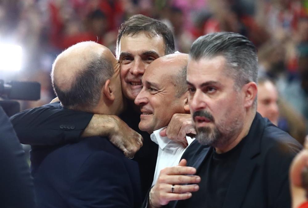 Θρυλικός θρίαμβος στην Αθήνα: Ο Ολυμπιακός λύγισε τη Ρεάλ Μαδρίτης και κατέκτησε την Euroleague