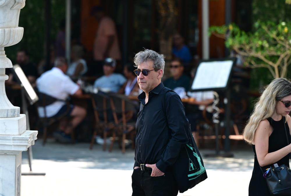 Ράγισαν καρδιές στο τελευταίο «αντίο» στη Μάρω Κοντού - Η Ελλάδα αποχαιρέτησε μία σπουδαία κυρία της τέχνης