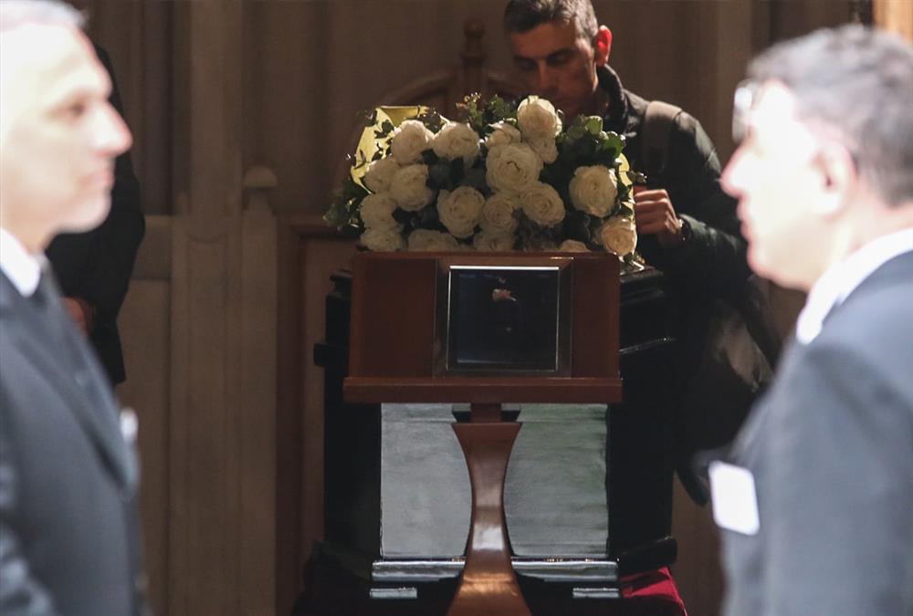 Το τελευταίο αντίο στην τεράστια Μαρινέλλα