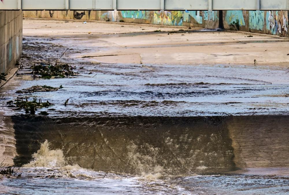 Σοβαρή ρύπανση σε Κηφισό και Φαληρικό Όρμο από αστικά και βιομηχανικά απόβλητα