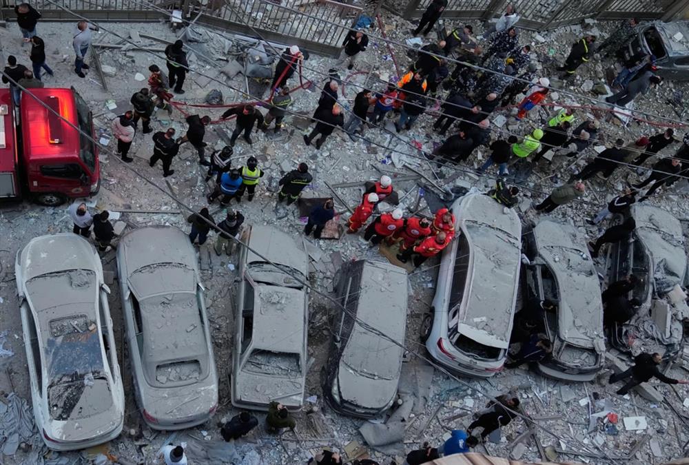 Φωτογραφίες από το Ιράν, το Ισραήλ και τον Λίβανο κατά τη δεύτερη εβδομάδα του πολέμου στο Ιράν