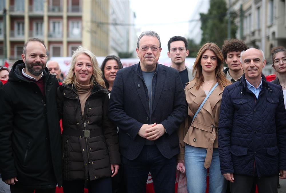 Μεγαλειώδεις συγκεντρώσεις για την εργατική Πρωτομαγιά - Πλήθος κόσμου στους δρόμους