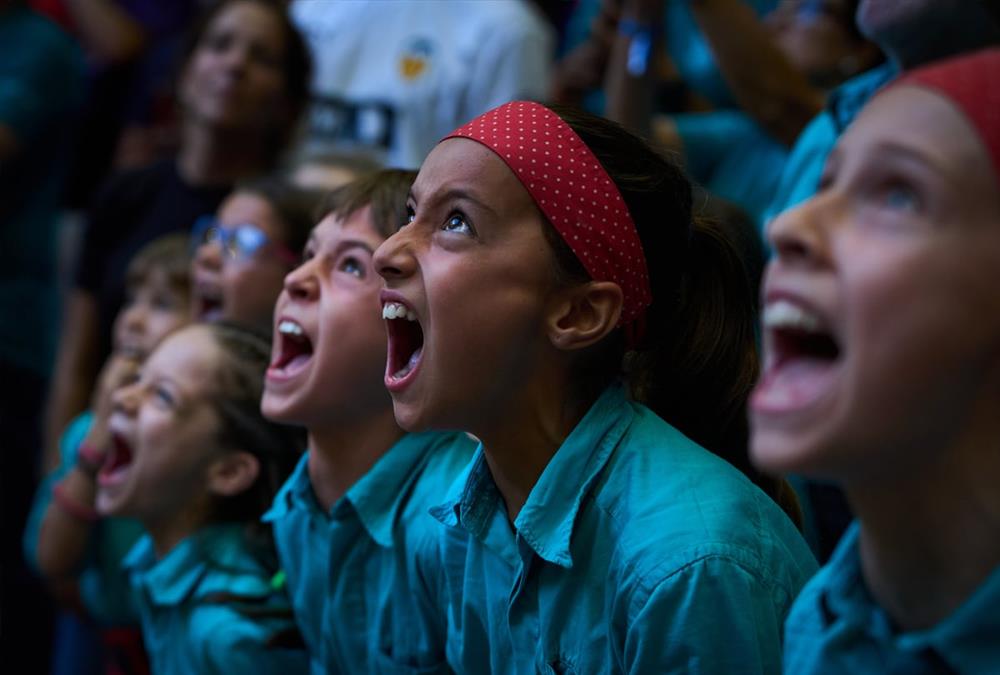 «Castells»: Οι ανθρώπινοι πύργοι της Καταλονίας και η δύναμη της συλλογικότητας