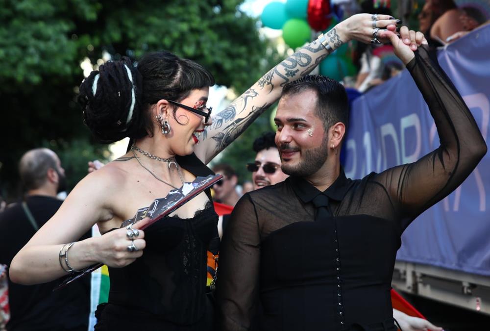 14ο Thessaloniki Pride: Πλημμύρισε με χρώματα και μηνύματα υπερηφάνειας η συμπρωτεύουσα