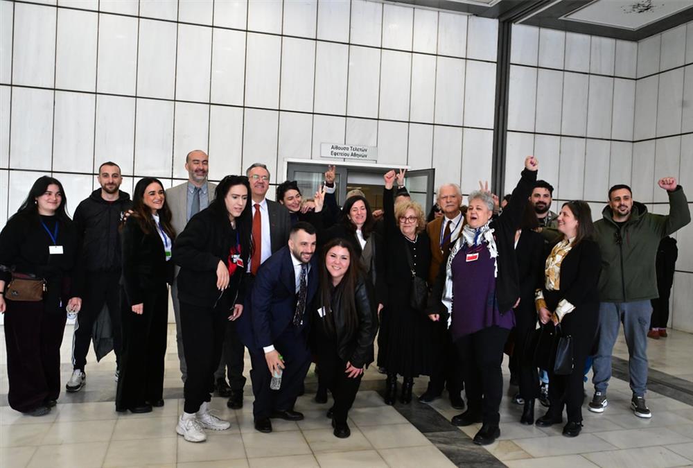 «Σήμερα νίκησε η αλληλεγγύη και η ειρήνη»: Ένοχοι στο Εφετείο και οι 42 κατηγορούμενοι της Χρυσής Αυγής