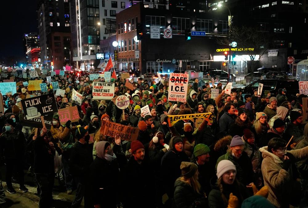 Μινεάπολη: Συγκρούσεις και συλλήψεις σε διαδηλώσεις κατά της ICE