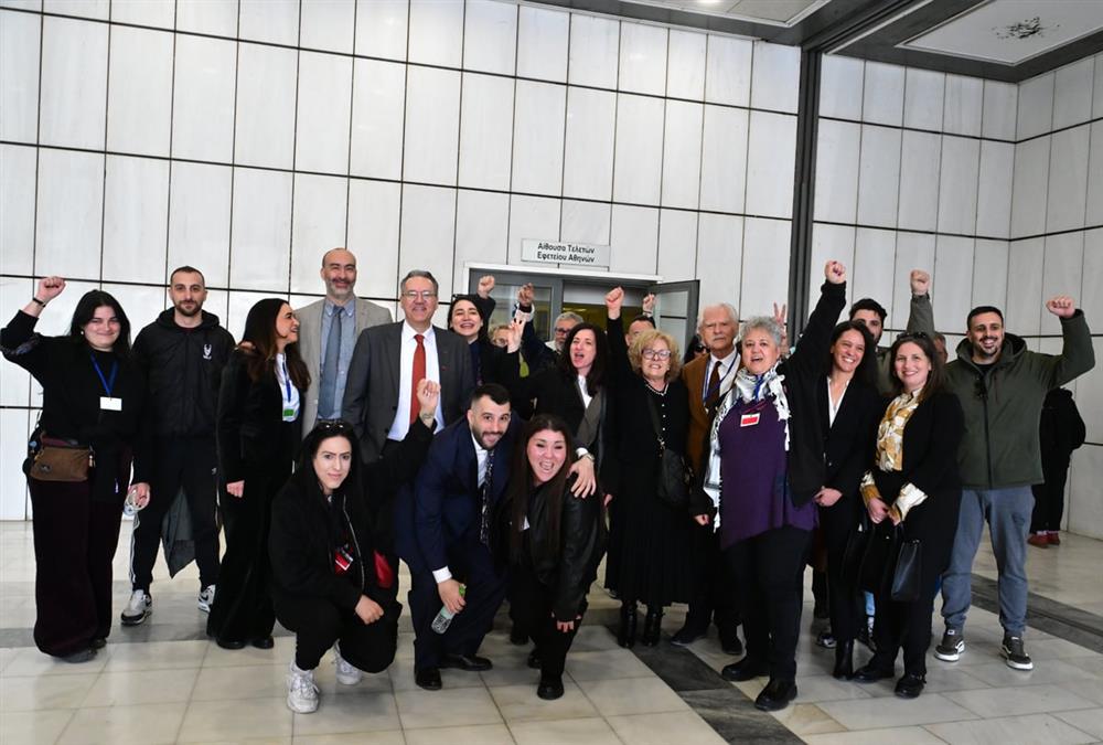 «Σήμερα νίκησε η αλληλεγγύη και η ειρήνη»: Ένοχοι στο Εφετείο και οι 42 κατηγορούμενοι της Χρυσής Αυγής