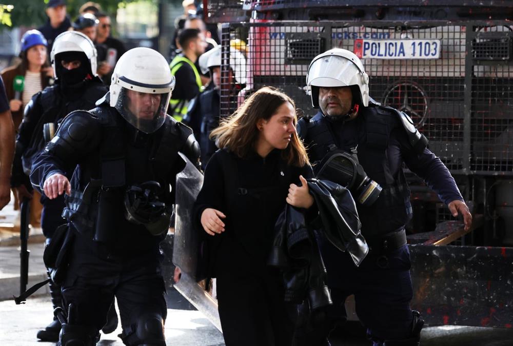 Αλβανία σε αναβρασμό: Νεολαία εναντίον Ράμα