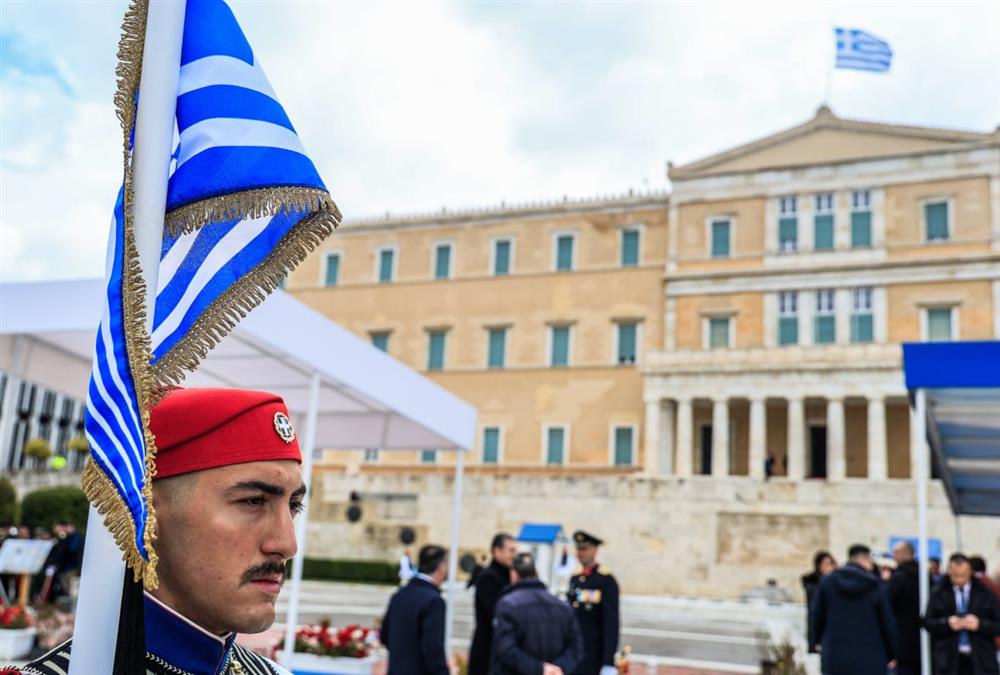 Η μεγάλη στρατιωτική παρέλαση για την 25η Μαρτίου στο Σύνταγμα - Τα νέα οπλικά συστήματα