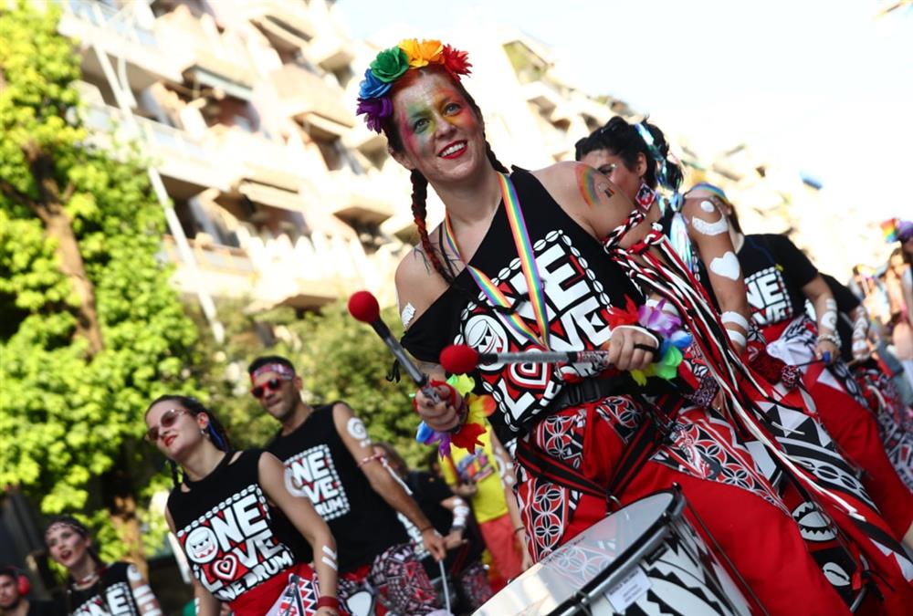 14ο Thessaloniki Pride: Πλημμύρισε με χρώματα και μηνύματα υπερηφάνειας η συμπρωτεύουσα