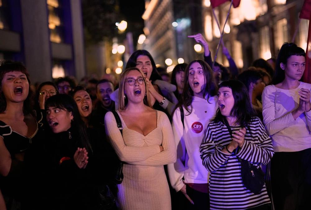 Θλίψη στην Ισπανία για τη Μαρικάρμεν, τη γυναίκα που έγινε σύμβολο και δικαιώθηκε αργά