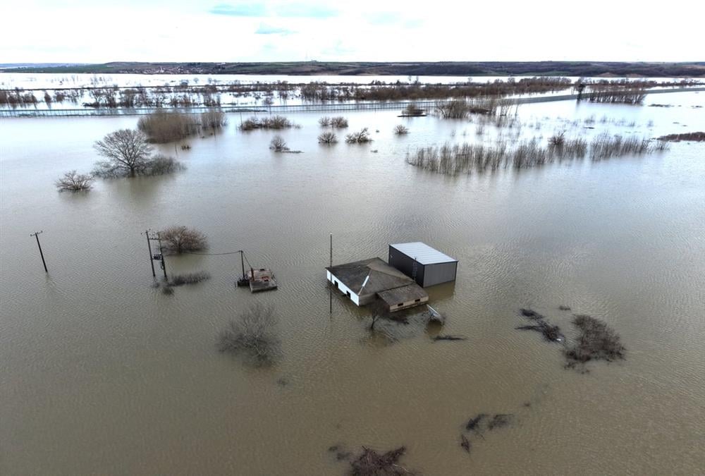 Αποκαρδιωτικές εικόνες από τον Έβρο: Τεράστια καταστροφή