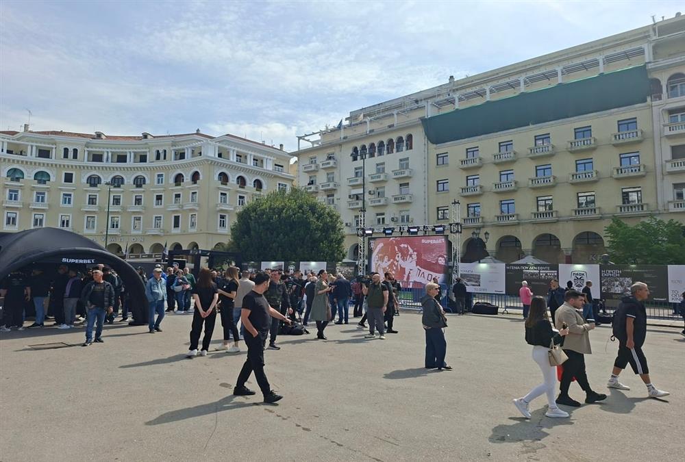 Ο ΠΑΟΚ γιορτάζει έναν αιώνα ζωής: Συγκίνηση, περηφάνια και πολλές εκπλήξεις στην ασπρόμαυρη πλατεία Αριστοτέλους