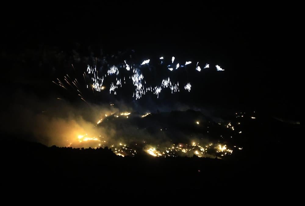 Καθηλωτικές εικόνες από την αναπαράσταση της έκρηξης του ηφαιστείου της Σαντορίνης