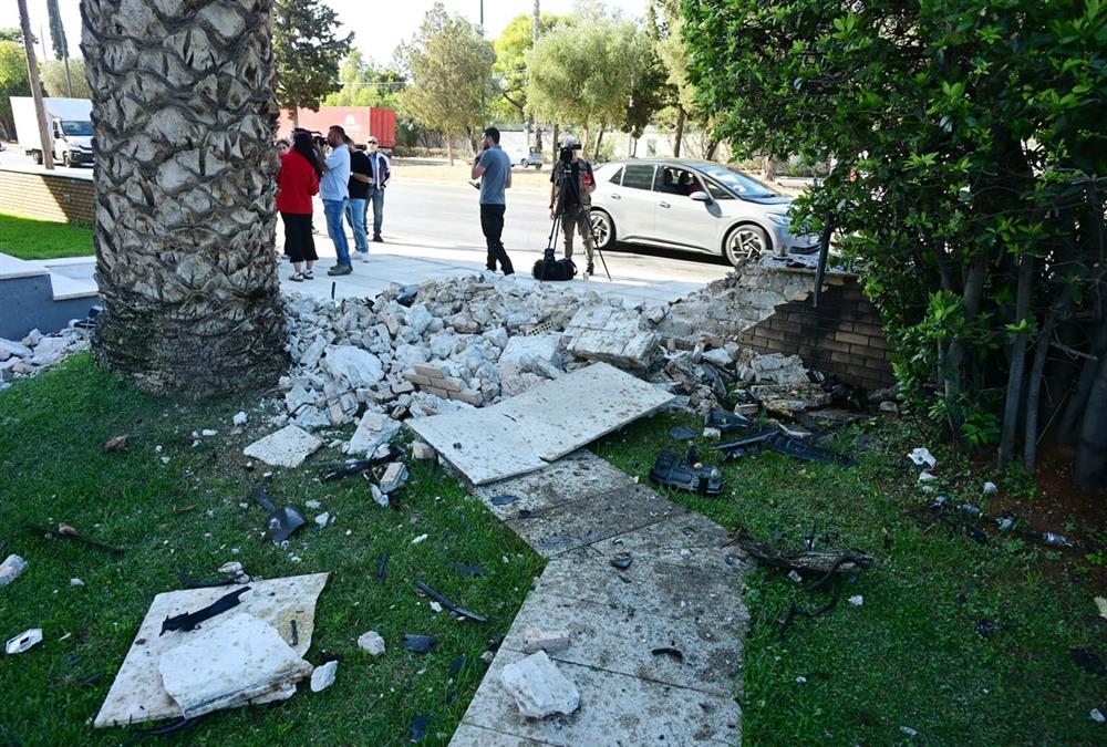 Εικόνες από το σημείο της τραγωδίας στην Ποσειδώνος