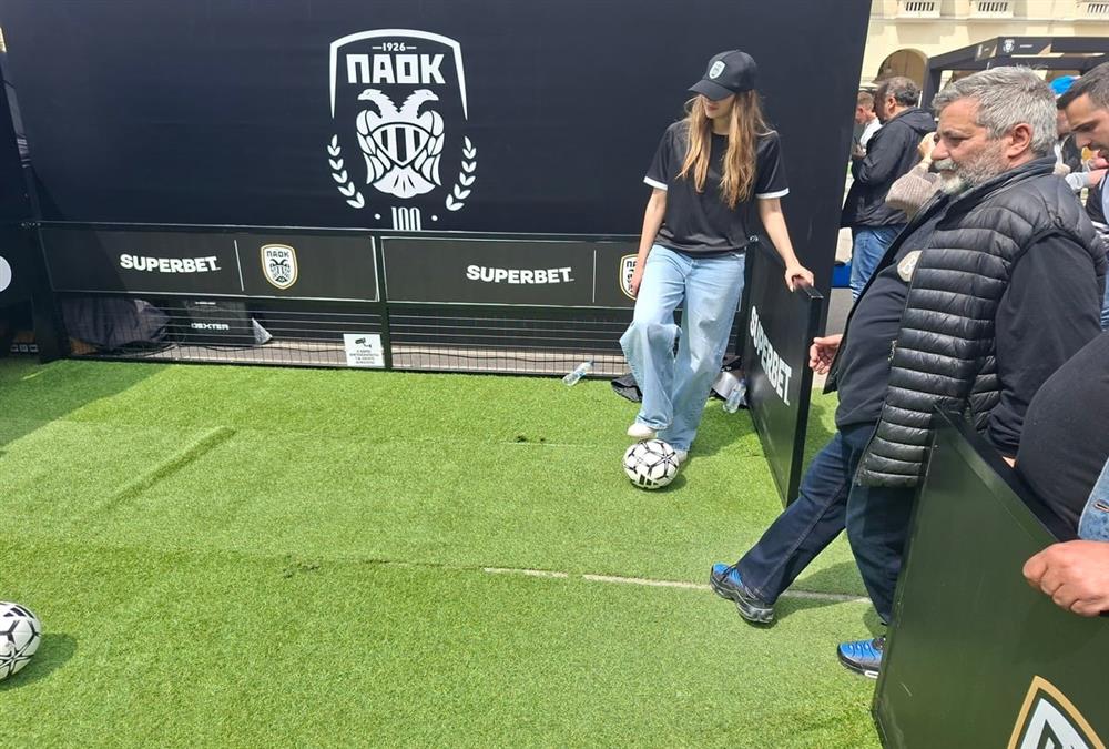 Ο ΠΑΟΚ γιορτάζει έναν αιώνα ζωής: Συγκίνηση, περηφάνια και πολλές εκπλήξεις στην ασπρόμαυρη πλατεία Αριστοτέλους