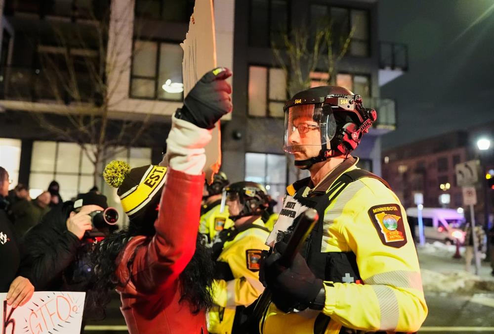 Μινεάπολη: Συγκρούσεις και συλλήψεις σε διαδηλώσεις κατά της ICE