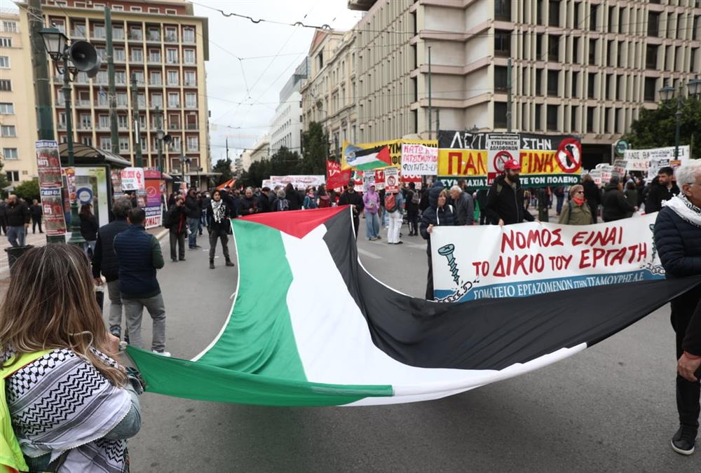 Μεγαλειώδεις συγκεντρώσεις για την εργατική Πρωτομαγιά - Πλήθος κόσμου στους δρόμους