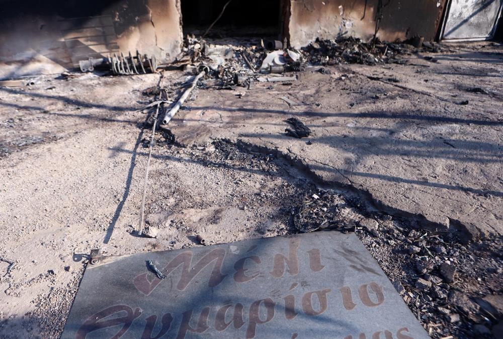 Εικόνες καταστροφής στο Πόρτο Γερμενό