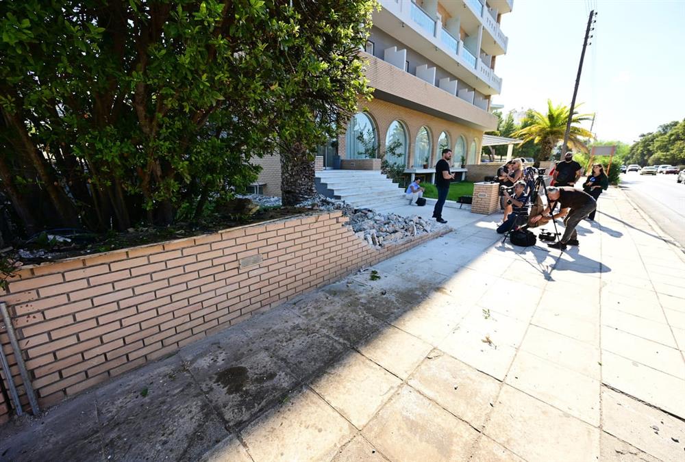 Εικόνες από το σημείο της τραγωδίας στην Ποσειδώνος
