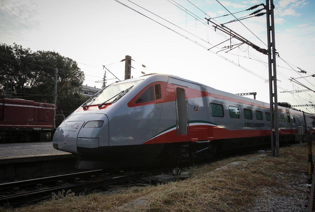 ΤΡΑΙΝΟΣΕ: Έρχεται νέο πρόγραμμα δρομολογίων με πλήρη αναδιάρθρωση – Πότε κάνει πρεμιέρα το γρήγορο τρένο «βέλος»
