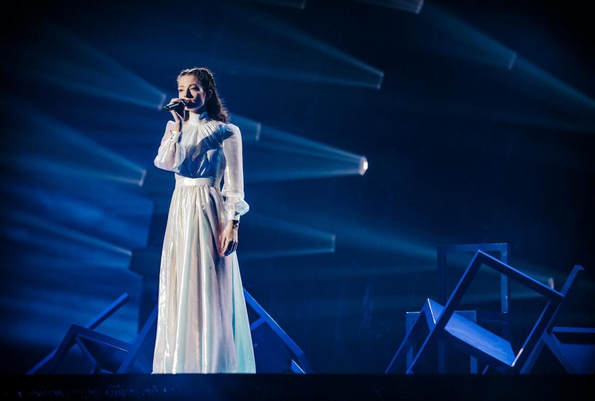 Eurovision 2022: Αποθεώθηκε η Αμάντα Γεωργιάδη Tenjford με το «Die Together» στον Α' Ημιτελικό - Η εμφάνισή της
