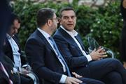 Ανδρουλάκης-Τσίπρας: Το στεγαστικό στο «μικροσκόπιο» ενός ανταγωνισμού σε πολλά μέτωπα