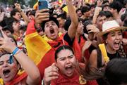 «¡Viva España!»: Πανζουρλισμός στη Μαδρίτη μετά την πρόκριση στον τελικό του Μουντιάλ - «Θα το σηκώσουμε ξανά»