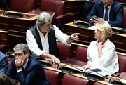 Η εκλογή της Δούρου στην ηγεσία του ΣΥΡΙΖΑ, η απόσυρση του Πολάκη και το μαζικό κύμα φυγής