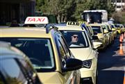 Πάνε σε 48ωρη πανελλαδική απεργία οι οδηγοί ταξί - Ανοιχτός «πόλεμος» με την κυβέρνηση