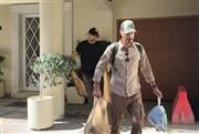Θάνατος Μαζωνάκη: Τέσσερις φακέλους και μία σακούλα με στοιχεία πήραν από την κλινική στο Κολωνάκι οι αστυνομικοί