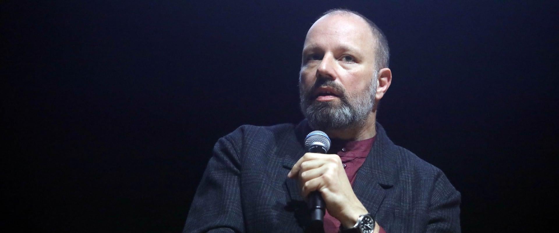 article background image