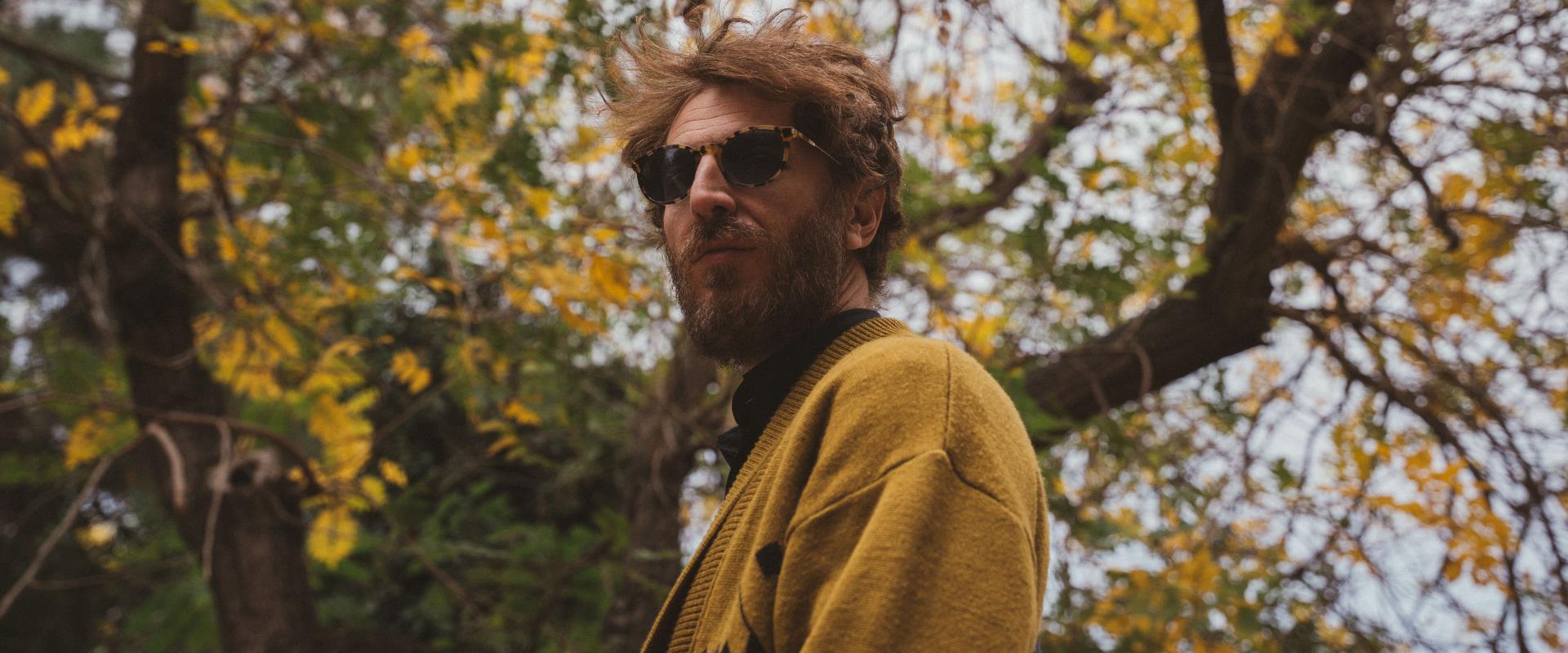 article background image