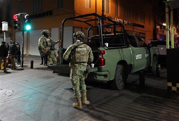 article square background image