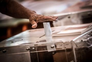 article square background image