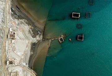 article square background image