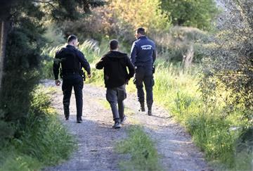 article square background image