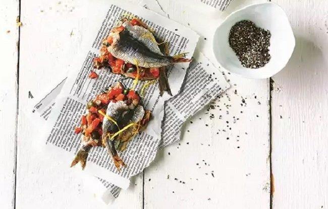 Συνταγή για σαρδέλες γεμιστές με κάππαρη, ντομάτα και άνηθο | Εικόνα: Γιώργος Δρακόπουλος - Tina Webb