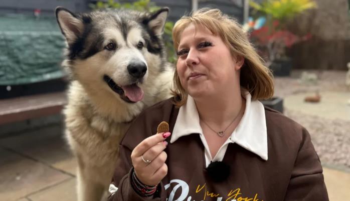 Η Έιμι Σαρπ και ο Μαλ