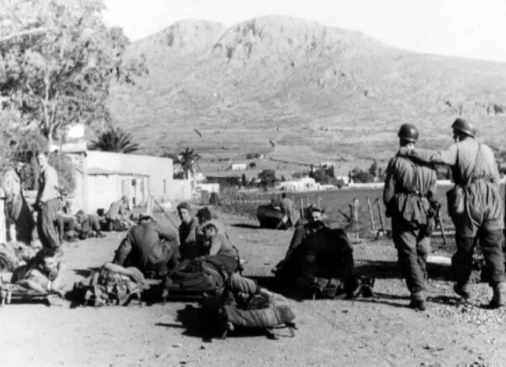 Η γερμανική επίθεση στη Λέρο: αλεξιπτωτιστές σε σημείο συγκέντρωσης, 17 Νοεμβρίου 1943 – © Imperial War Museum