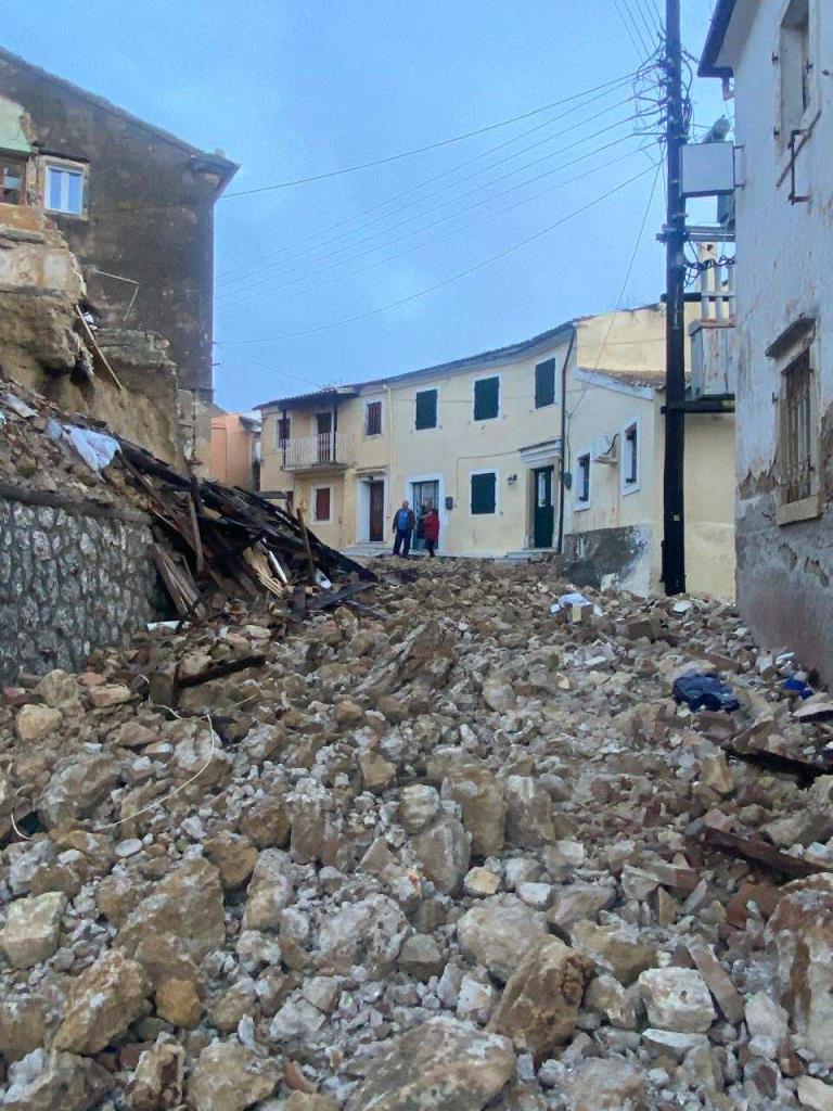 Σοβαρά προβλήματα από την κακοκαιρία (ΕΡΤ)