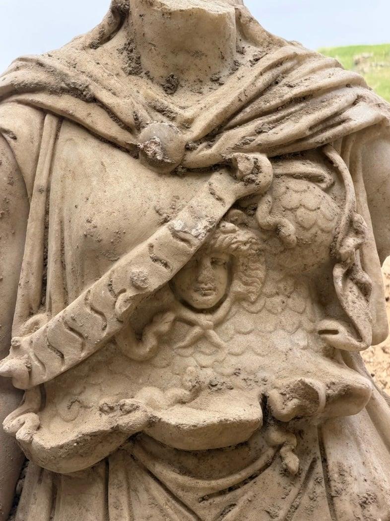 Άγαλμα θεάς Αθηνάς