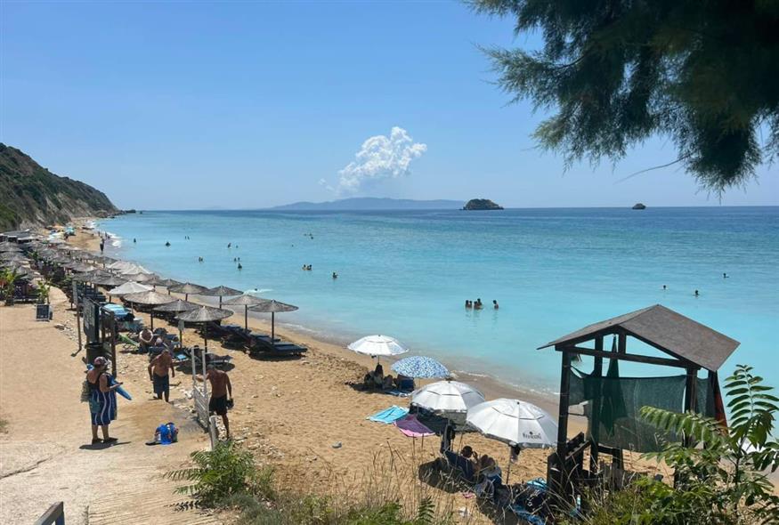 Παραλία της Αβύθου Παραλία της Αβύθου
